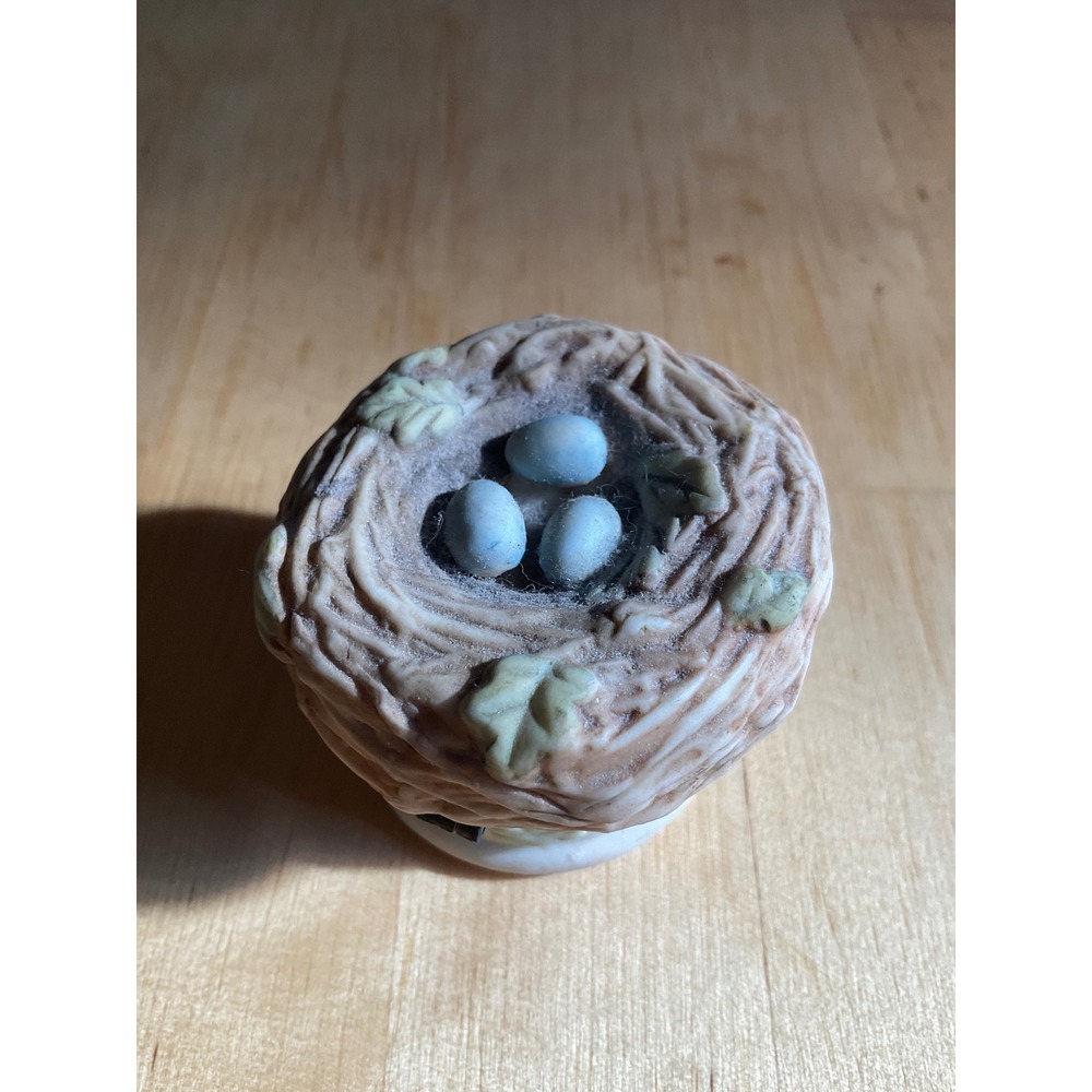 Marjolein Bastin Bird Nest Trinket Box Love Begins With Mother 1999 Hallmark